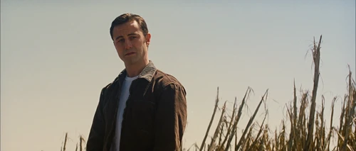Still frame 70 from Looper (2012) directed by Rian Johnson