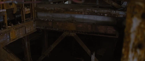 Still frame 5 from Looper (2012) directed by Rian Johnson