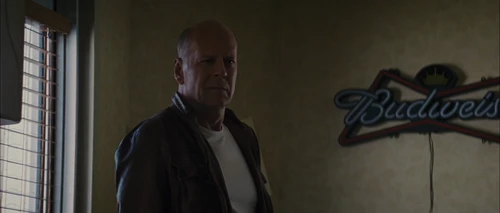 Still frame 96 from Looper (2012) directed by Rian Johnson