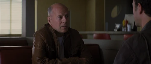 Still frame 100 from Looper (2012) directed by Rian Johnson