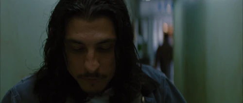 Still frame 9 from Looper (2012) directed by Rian Johnson