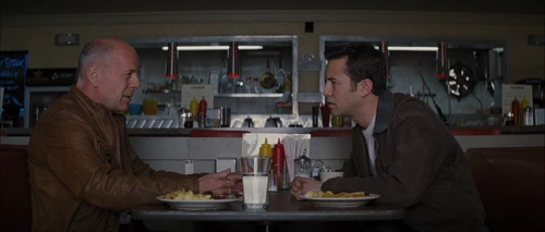 Still frame 110 from Looper (2012) directed by Rian Johnson