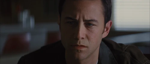 Still frame 111 from Looper (2012) directed by Rian Johnson