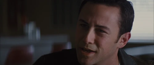 Still frame 113 from Looper (2012) directed by Rian Johnson