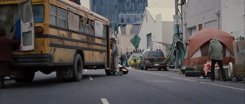 Still frame 11 from Looper (2012) directed by Rian Johnson