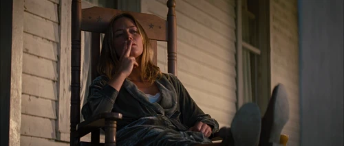 Still frame 123 from Looper (2012) directed by Rian Johnson