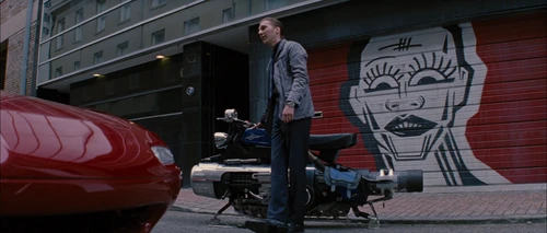 Still frame 13 from Looper (2012) directed by Rian Johnson