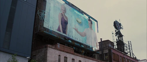 Still frame 14 from Looper (2012) directed by Rian Johnson