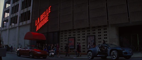 Still frame 15 from Looper (2012) directed by Rian Johnson