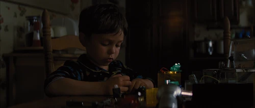 Still frame 176 from Looper (2012) directed by Rian Johnson