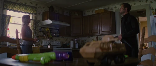 Still frame 196 from Looper (2012) directed by Rian Johnson