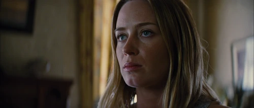 Still frame 201 from Looper (2012) directed by Rian Johnson