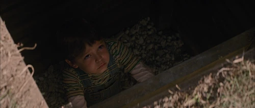 Still frame 206 from Looper (2012) directed by Rian Johnson