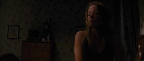 Still frame 211 from Looper (2012) directed by Rian Johnson
