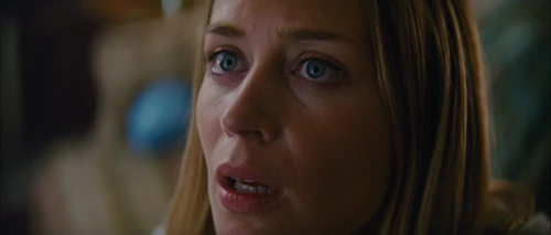 Still frame 218 from Looper (2012) directed by Rian Johnson