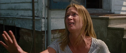 Still frame 224 from Looper (2012) directed by Rian Johnson
