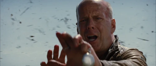Still frame 246 from Looper (2012) directed by Rian Johnson