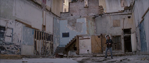 Still frame 29 from Looper (2012) directed by Rian Johnson