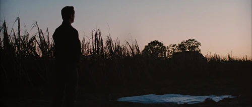 Still frame 3 from Looper (2012) directed by Rian Johnson