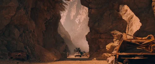 Still frame 44 from Mad Max: Fury Road (2015) directed by George Miller