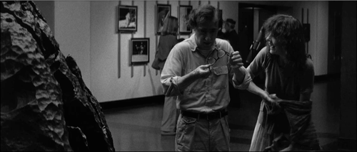 Still frame 33 from Manhattan (1979) directed by Woody Allen