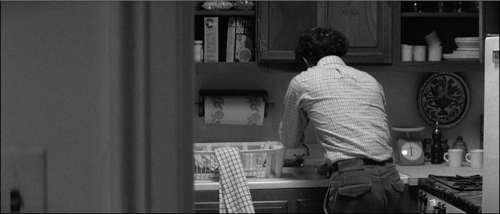 Still frame 49 from Manhattan (1979) directed by Woody Allen
