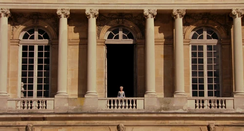 Still frame 74 from Marie Antoinette (2006) directed by Sofia Coppola