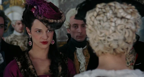 Still frame 82 from Marie Antoinette (2006) directed by Sofia Coppola