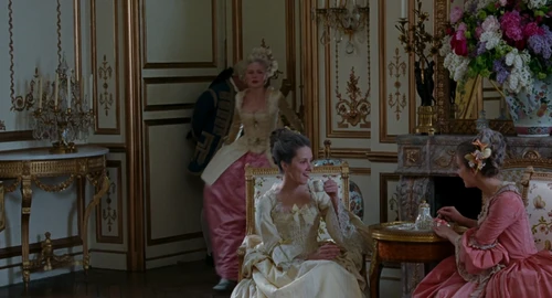 Still frame 110 from Marie Antoinette (2006) directed by Sofia Coppola