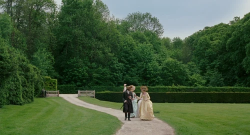 Still frame 148 from Marie Antoinette (2006) directed by Sofia Coppola
