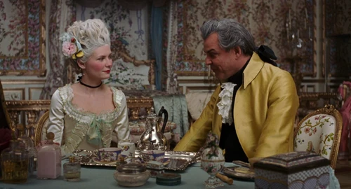 Still frame 152 from Marie Antoinette (2006) directed by Sofia Coppola
