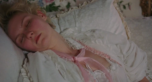 Still frame 200 from Marie Antoinette (2006) directed by Sofia Coppola