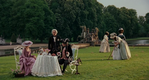 Still frame 206 from Marie Antoinette (2006) directed by Sofia Coppola
