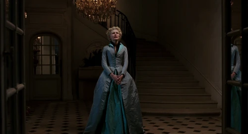 Still frame 208 from Marie Antoinette (2006) directed by Sofia Coppola