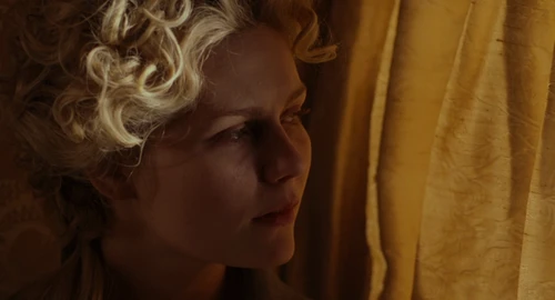 Still frame 223 from Marie Antoinette (2006) directed by Sofia Coppola