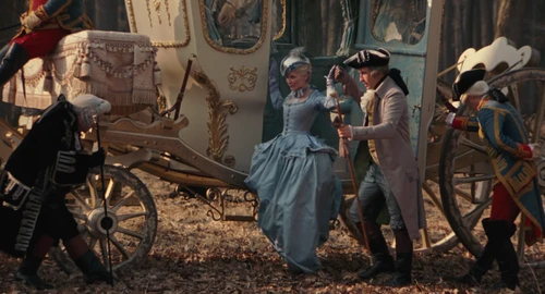 Still frame 20 from Marie Antoinette (2006) directed by Sofia Coppola
