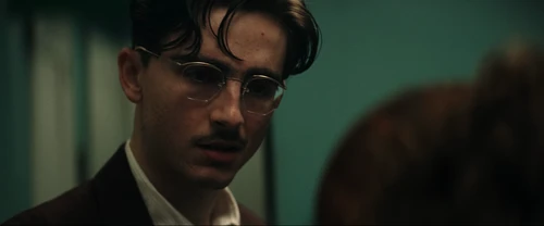 Still frame 169 from Marty Supreme (2025) directed by Josh Safdie
