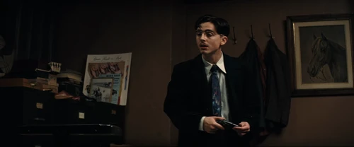 Still frame 25 from Marty Supreme (2025) directed by Josh Safdie