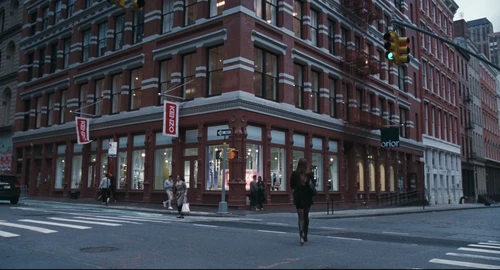 Still frame 21 from Materialists (2025) directed by Celine Song