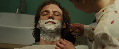 Still frame 98 from Me Before You (2016) directed by Thea Sharrock