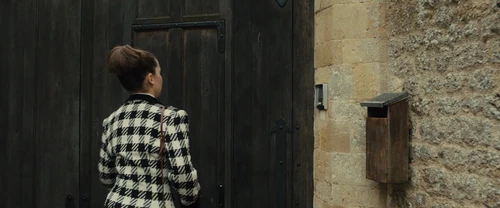 Still frame 13 from Me Before You (2016) directed by Thea Sharrock