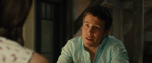Still frame 185 from Me Before You (2016) directed by Thea Sharrock