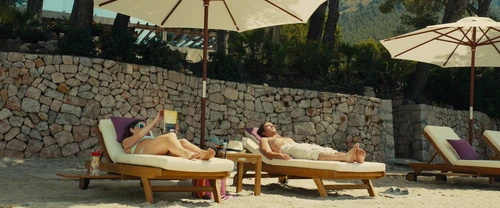 Still frame 192 from Me Before You (2016) directed by Thea Sharrock
