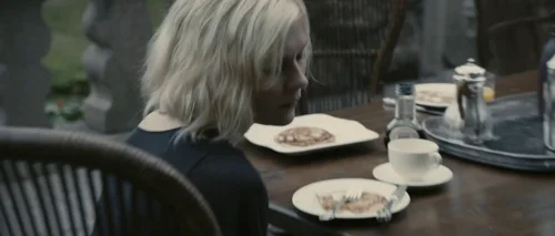 Still frame 98 from Melancholia (2011) directed by Lars von Trier