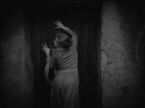 Still frame 143 from Metropolis (1927) directed by Fritz Lang