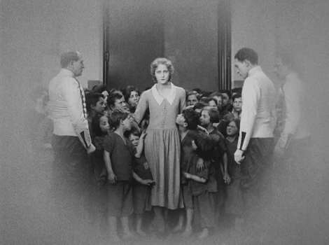Still frame 18 from Metropolis (1927) directed by Fritz Lang