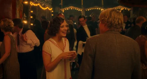Still frame 39 from Midnight in Paris (2011) directed by Woody Allen