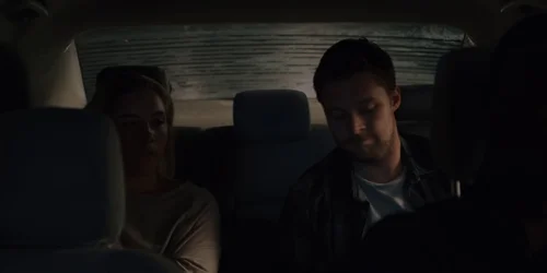 Still frame 12 from Midsommar (2019) directed by Ari Aster