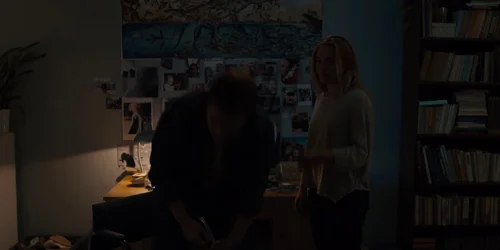 Still frame 17 from Midsommar (2019) directed by Ari Aster