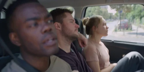 Still frame 26 from Midsommar (2019) directed by Ari Aster